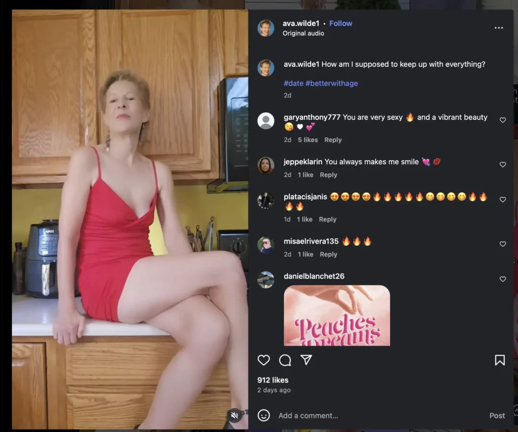 Ava OnlyFans GILF Model