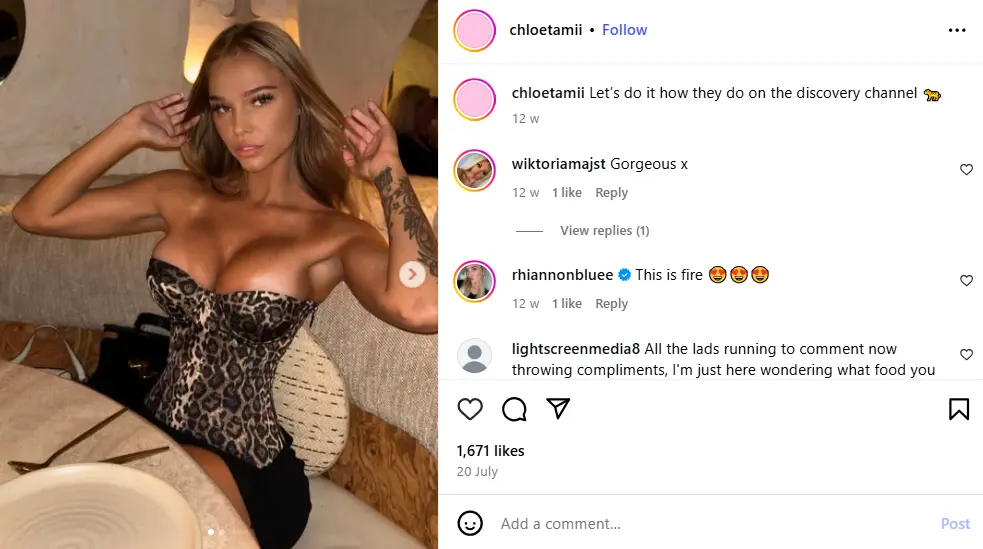Chloetami: petite onlyfans model Instagram page